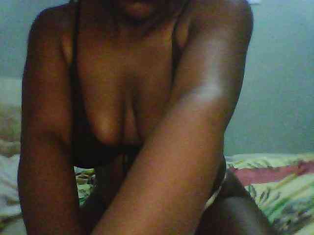 Melanin-pixie webcam