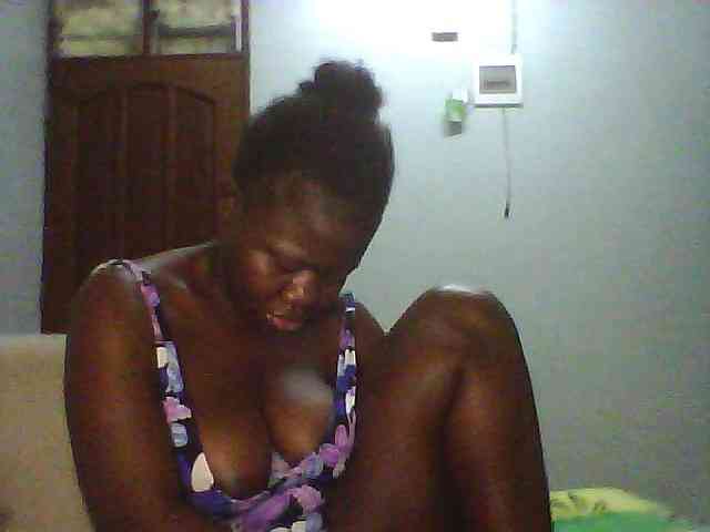 Melanin-pixie webcam