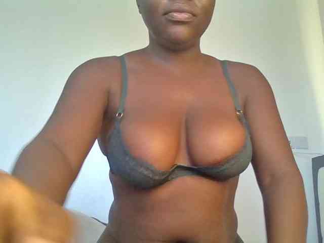 Melanin-pixie webcam