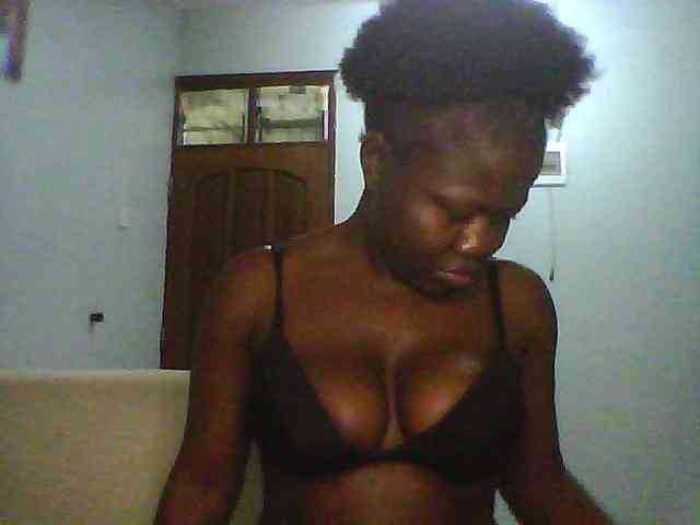 Melanin-pixie webcam