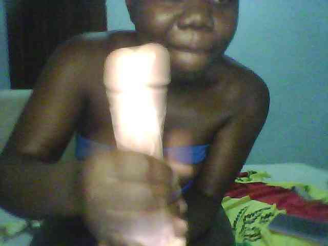 Melanin-pixie webcam