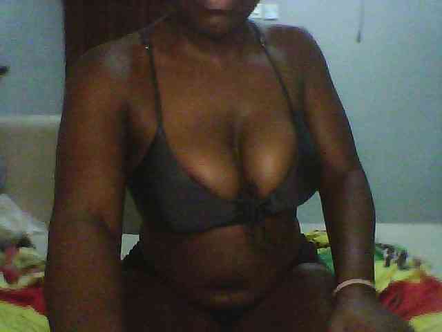 Melanin-pixie webcam