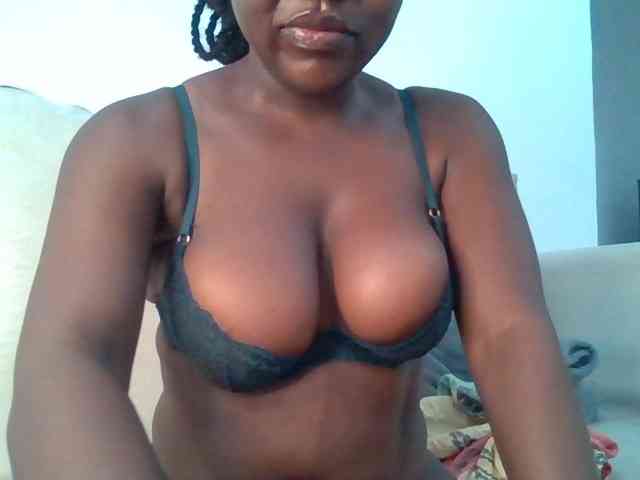 Melanin-pixie webcam