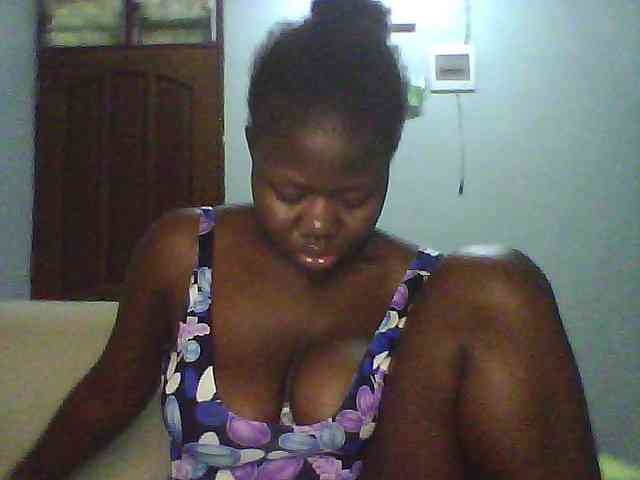 Melanin-pixie webcam