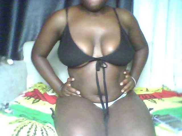 Melanin-pixie webcam