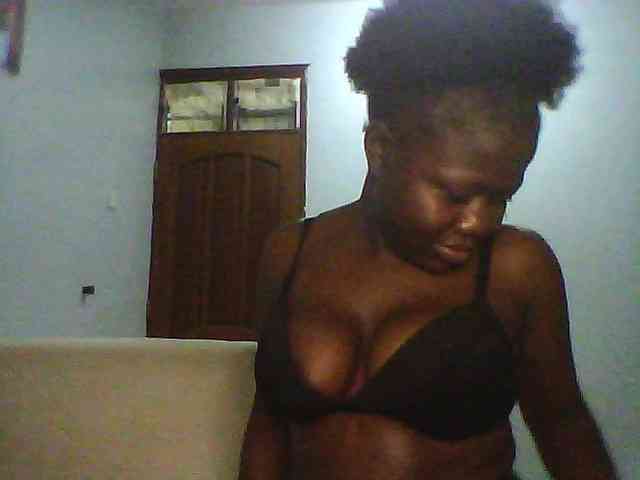 Melanin-pixie webcam