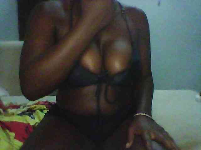 Melanin-pixie webcam