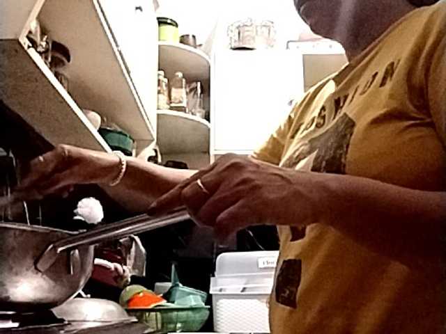 Chatty22's BongaCams show and profile