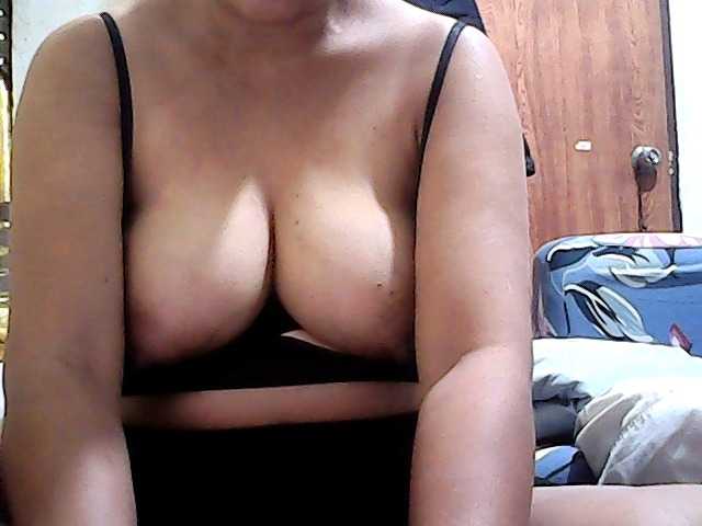 Chatty22's BongaCams show and profile