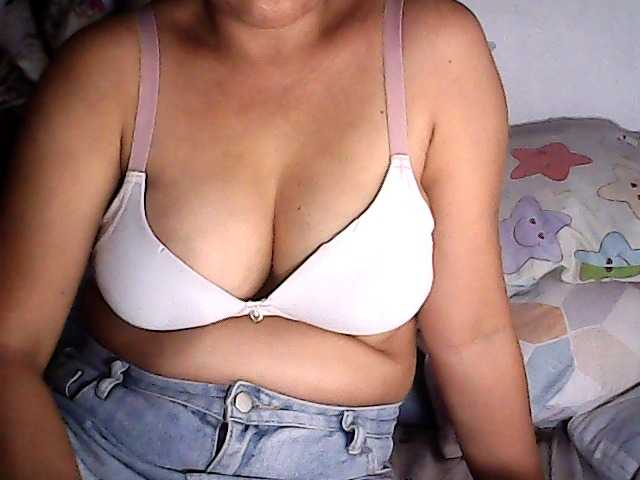 Chatty22's BongaCams show and profile