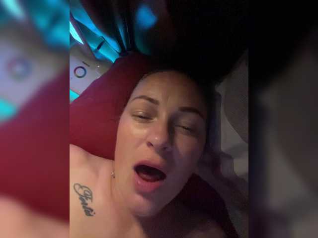 AlicaXDream on BongaCams 