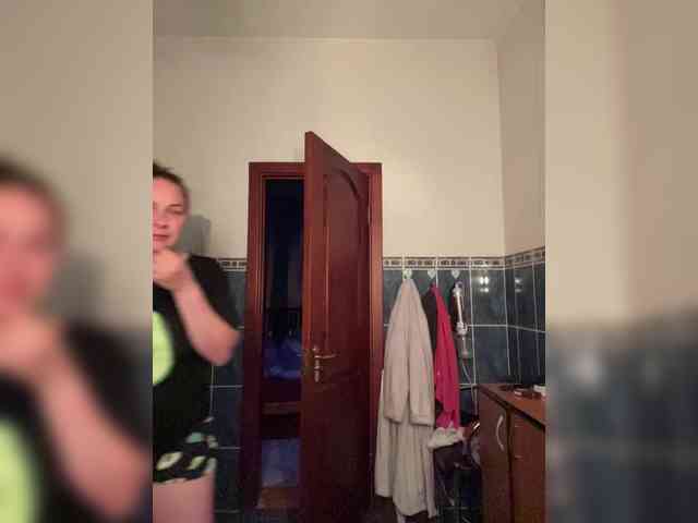AlicaXDream webcam