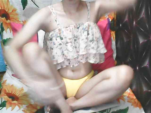 SweettumsxX webcam