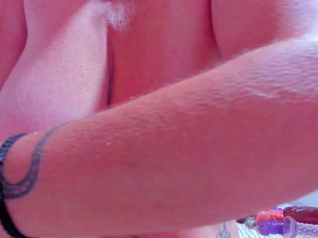 hotkaterin's BongaCams show and profile