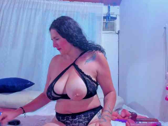 hotkaterin Live Webcam on BongaCams