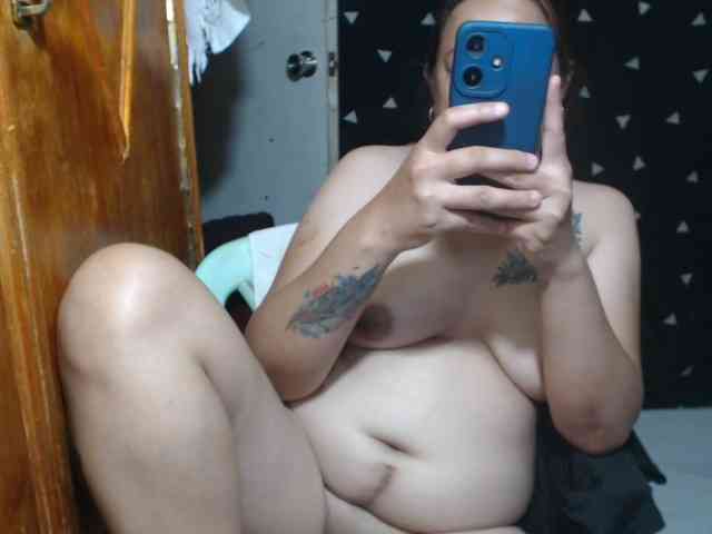 RoseSquirt webcam