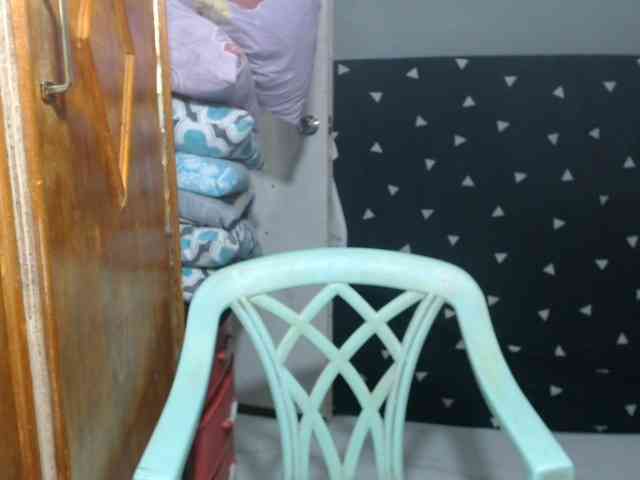 RoseSquirt webcam