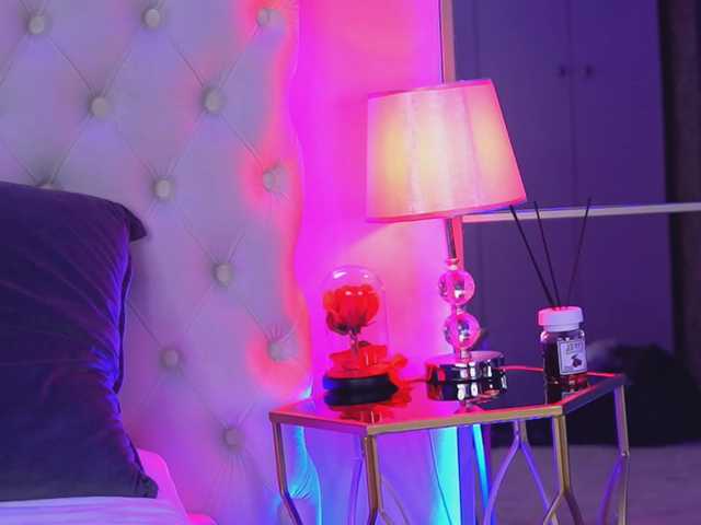 KendraMoon's BongaCams show and profile