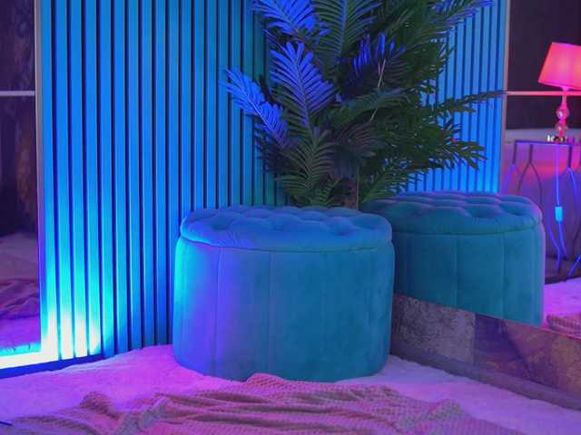 KendraMoon's BongaCams show and profile