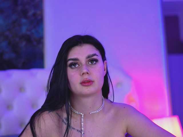 KendraMoon's BongaCams show and profile