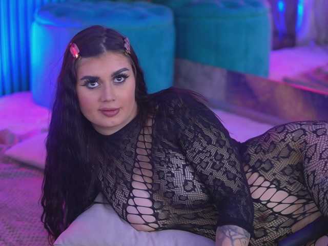 KendraMoon's BongaCams show and profile