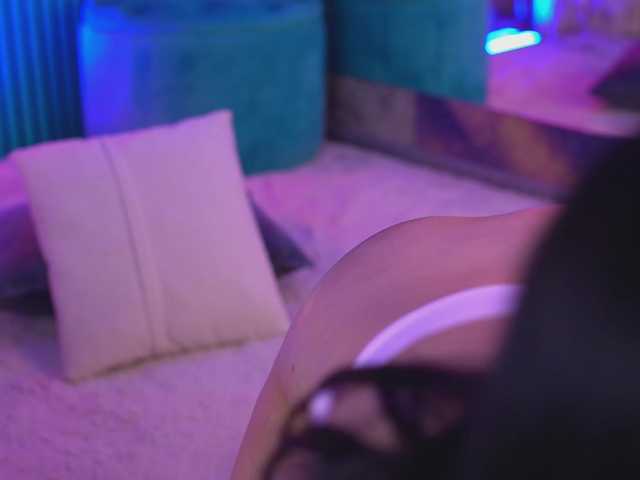 KendraMoon's BongaCams show and profile