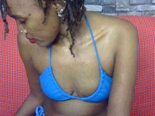 Sexxymaks webcam
