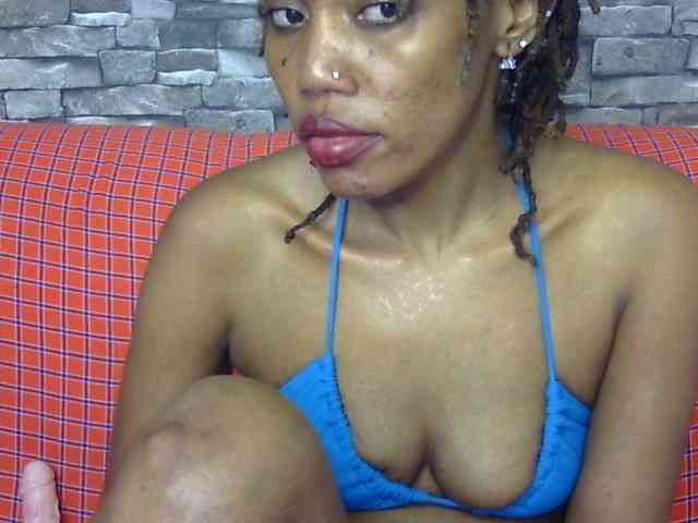 Sexxymaks webcam