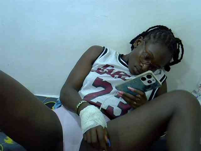 Sexykiteey webcam