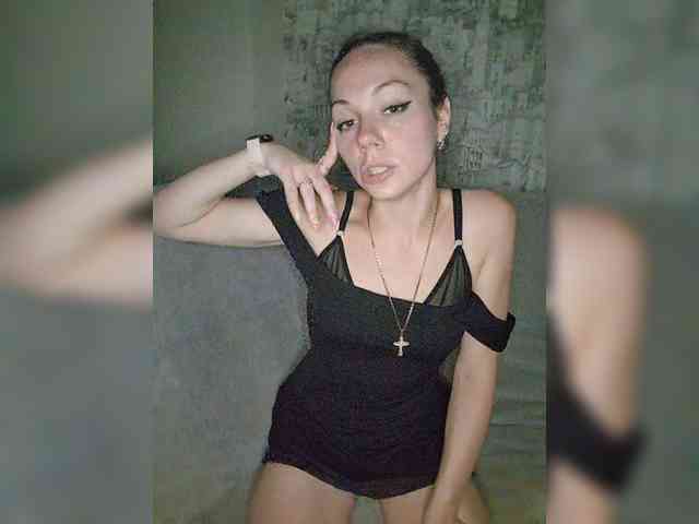 6HappyQueen9 webcam