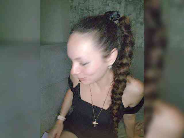 6HappyQueen9 webcam