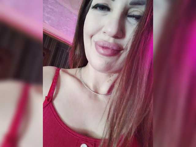 SexyKitty75-1's BongaCams show and profile