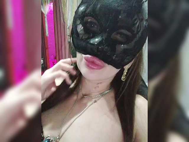 SexyKitty75-1's BongaCams show and profile