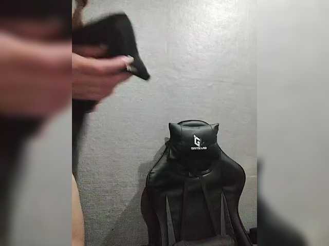 SexyKitty75-1's BongaCams show and profile