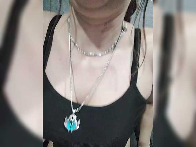 SexyKitty75-1's BongaCams show and profile