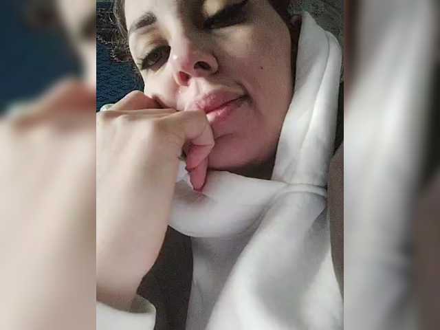 SexyKitty75-1's BongaCams show and profile