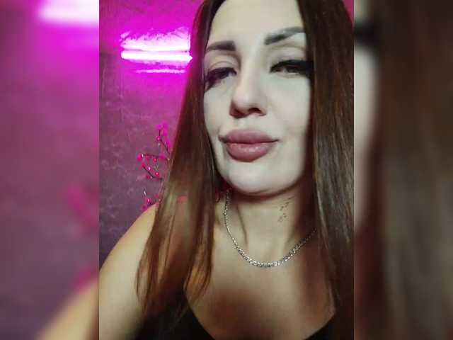 SexyKitty75-1's BongaCams show and profile