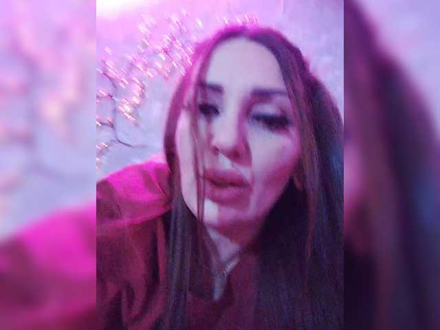 SexyKitty75-1's BongaCams show and profile