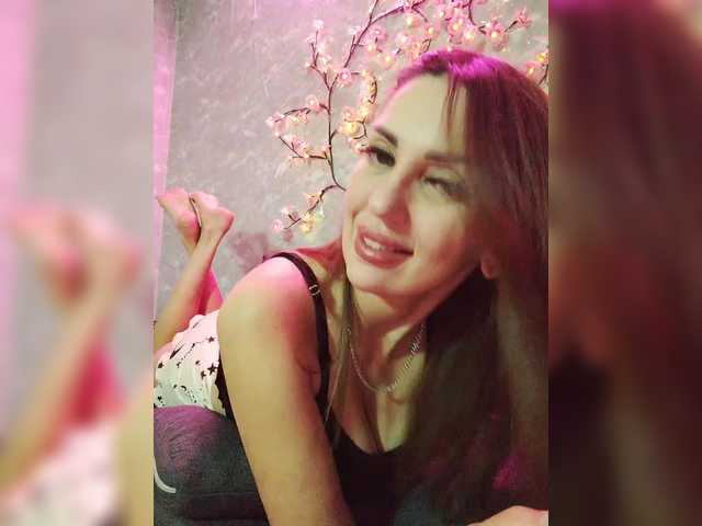 SexyKitty75-1's BongaCams show and profile