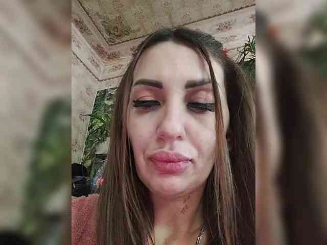 SexyKitty75-1 webcam