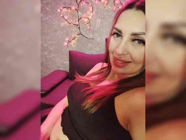 SexyKitty75-1 webcam