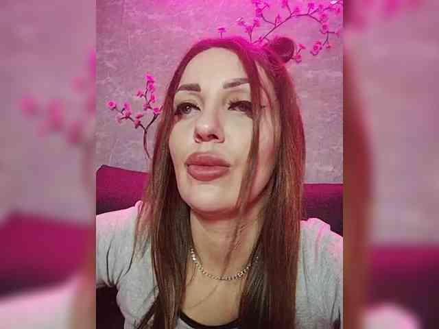 SexyKitty75-1 webcam