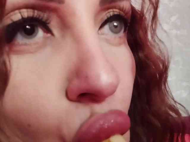 SexyKitty75-1 webcam