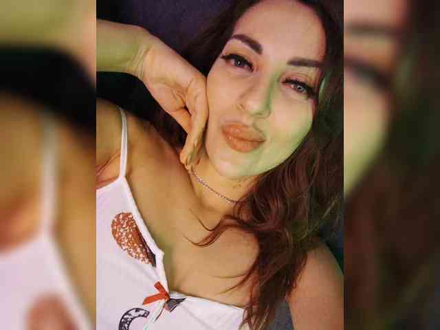 SexyKitty75-1 webcam