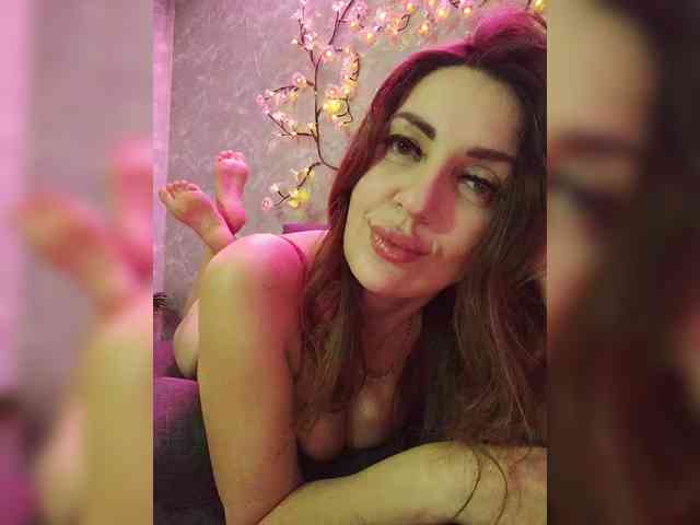 SexyKitty75-1 webcam