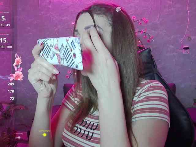 SexyKitty75-1 webcam