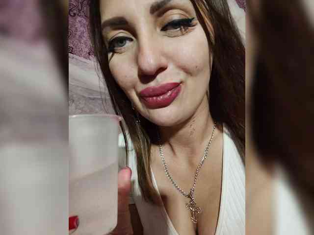 SexyKitty75-1 webcam