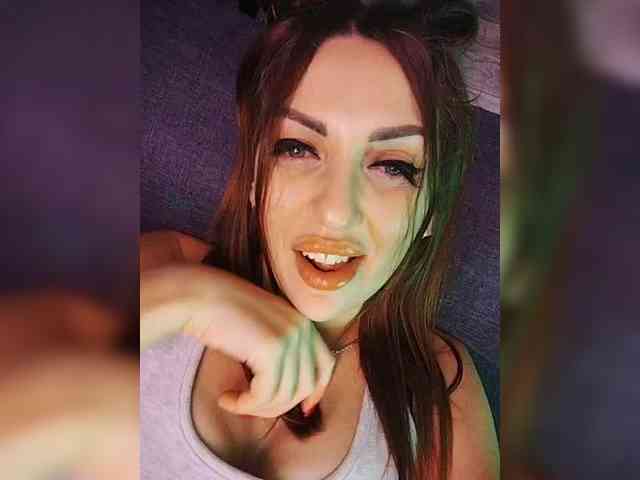 SexyKitty75-1 webcam