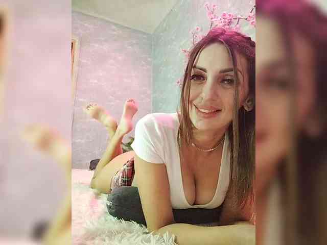 SexyKitty75-1 Live Webcam on BongaCams