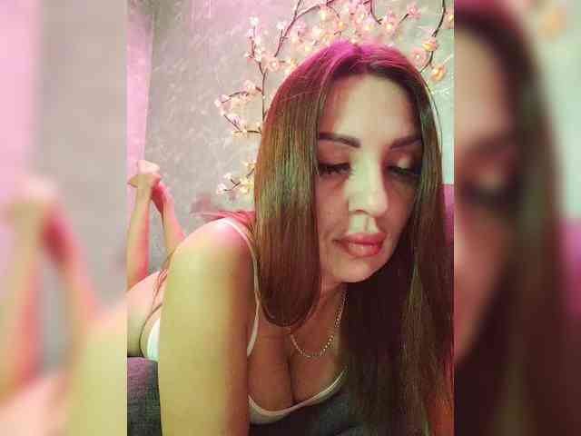 SexyKitty75-1 webcam